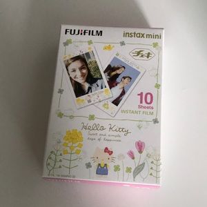 Hello kitty instax film